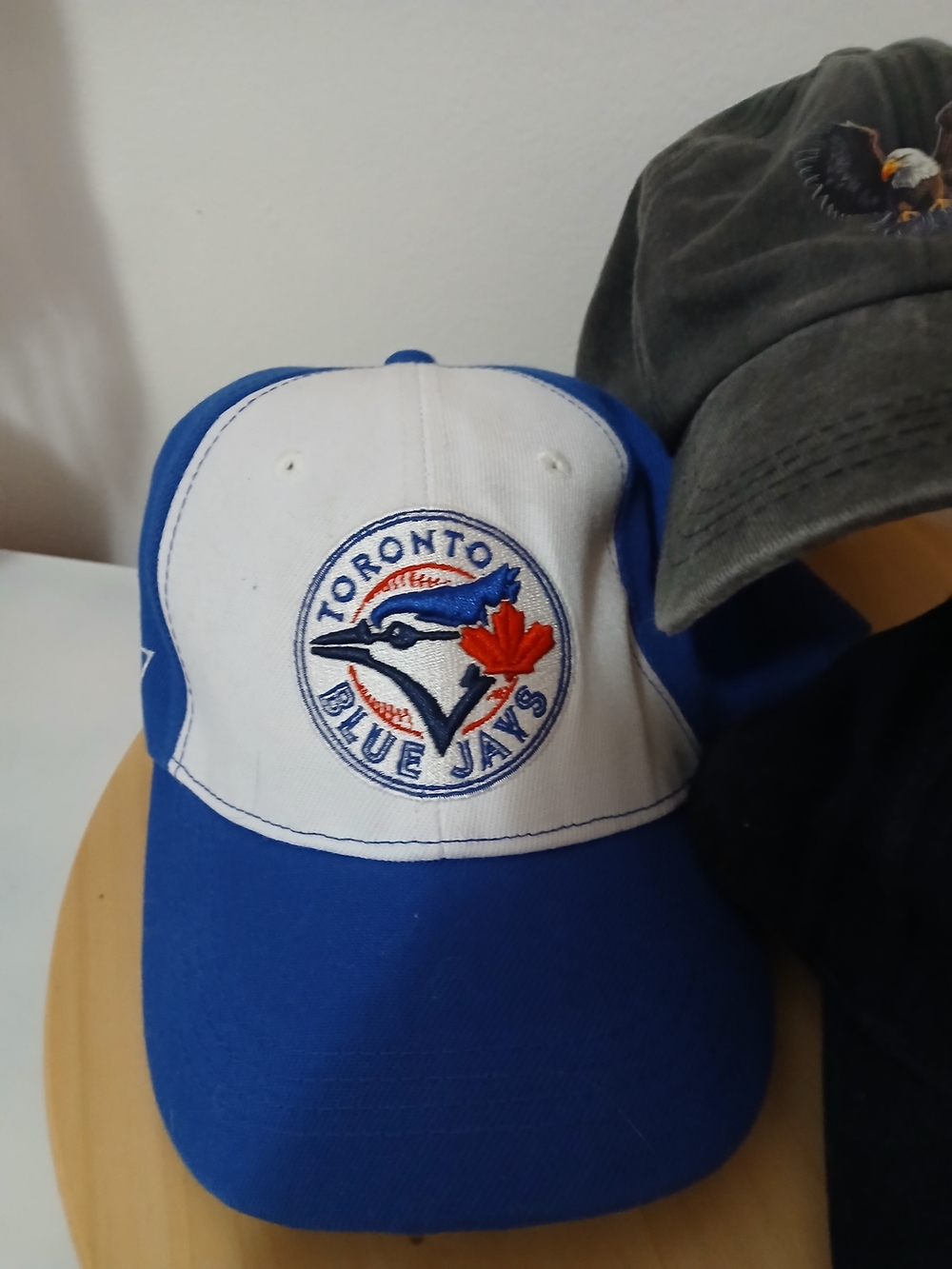 Embroidered Baseball Caps- assorted. - Picture 3 of 4